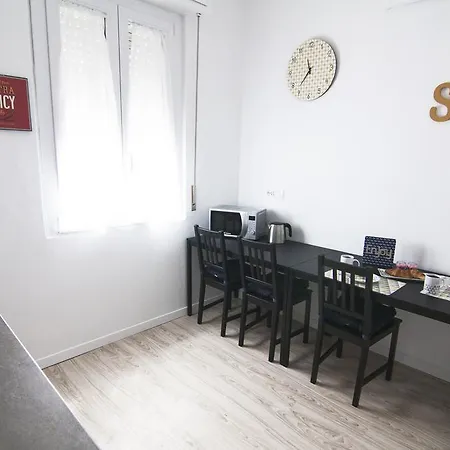 Alessia's Flat - Veneziano Milano