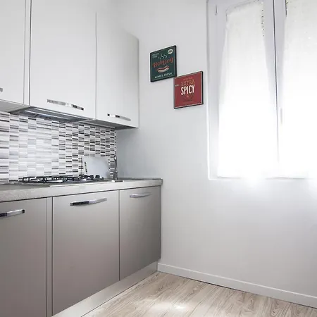 فندق Alessia's Flat - Veneziano ميلان
