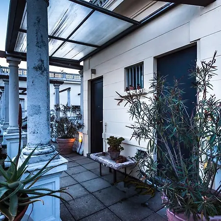 Appartement Temporary House - City Centre Milaan