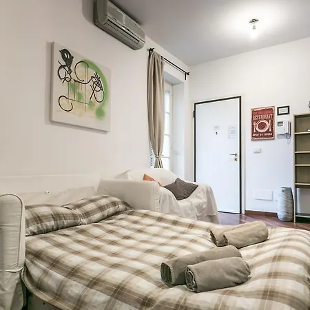 아파트 Temporary House - City Centre 밀라노