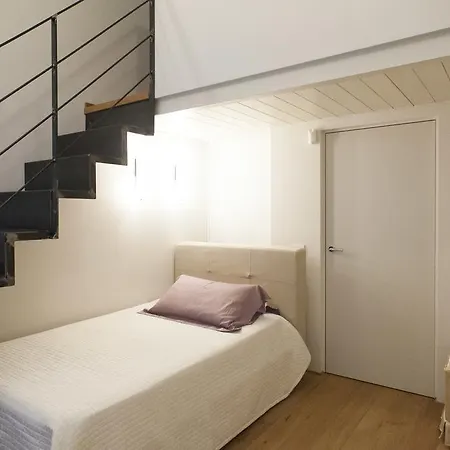 Apartment New Close To Duomo *
