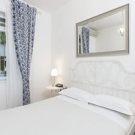 Apartamento Nerino Halldis *