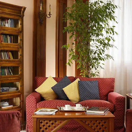Апарт-отель Residenza Delle Citta 4*