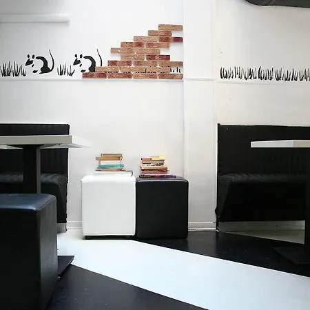 אכסניה New Generation Center *