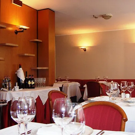 Hotel Century 4*