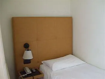 Monopole 밀라노