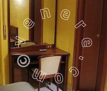 Отель Vienna 3*