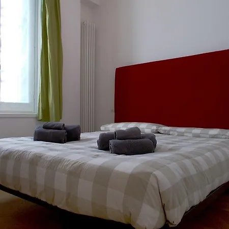 Lägenhet Temporary House - Sant'Ambrogio *