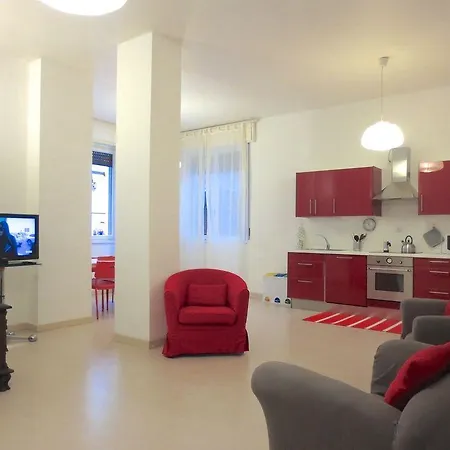 Lägenhet Temporary House - Sant'Ambrogio *
