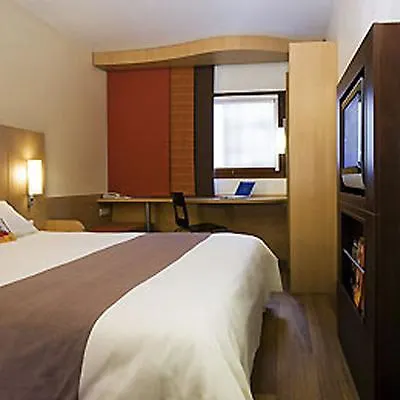 Hotel Ibis Centro 3*