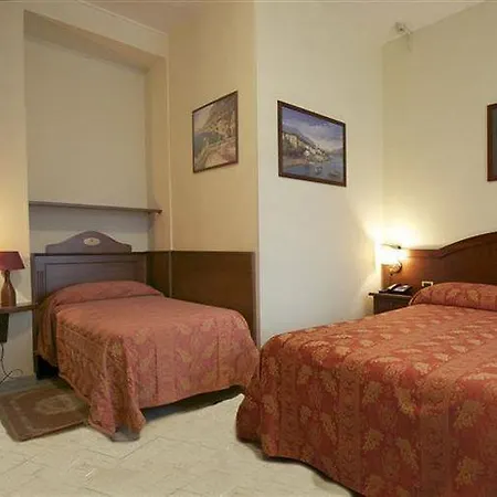 Hotell Pavone