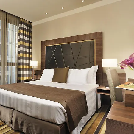 Uptown Palace Hotel 4*