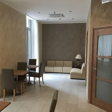Montecarlo 3* Milan