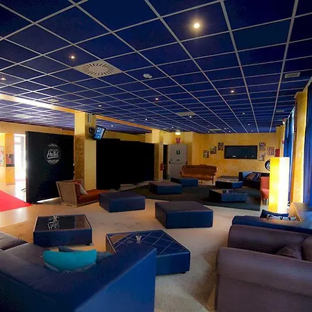 New Generation Chic Sempione Hostel Milaan