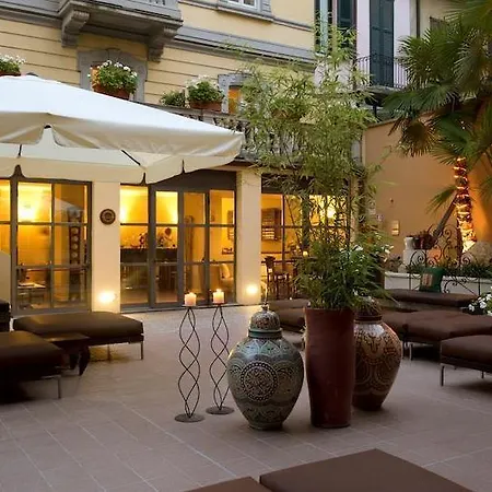Townhouse 33 Boutique 4*