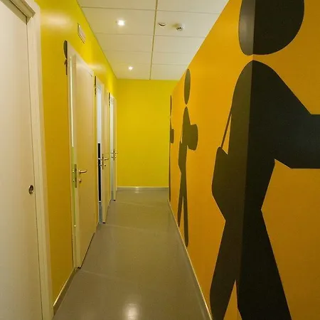 Ornato Dependanc Hotel Milão