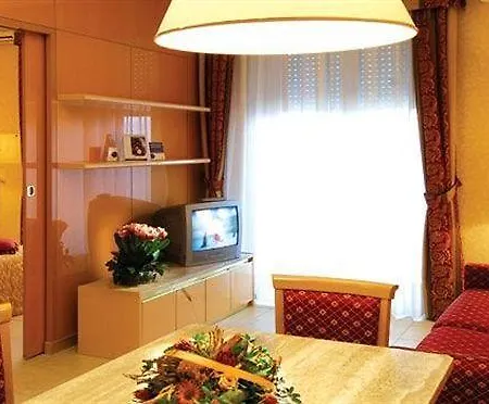 Unaway & Quark Due Apartmanhotel