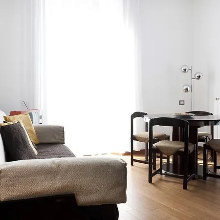 Italianway Easy - Piazza Firenze 4 * ミラノ