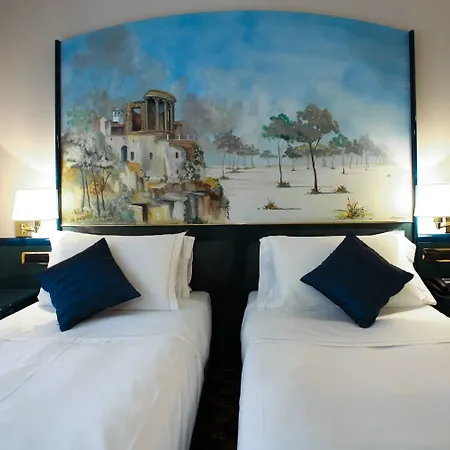 Ih Ambasciatori Otel 4*