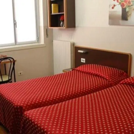 Ornato Dependanc ميلان