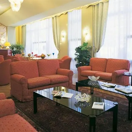 Hotel Lloyd