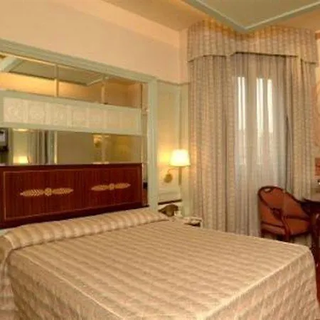 Hotel C-hotels Rubens 4*