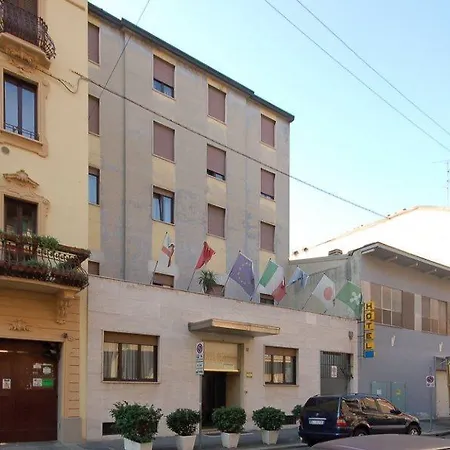 מלון Perugino 3*