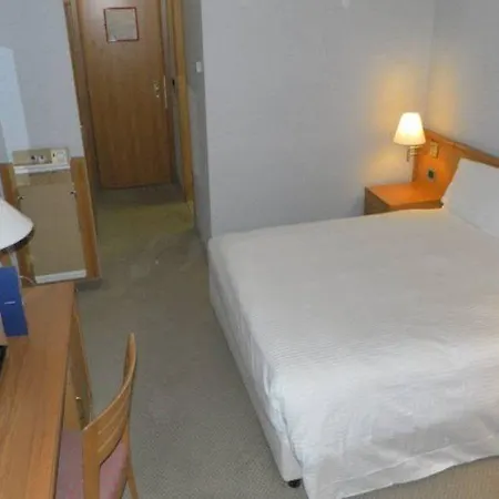 Hotel Ih Lorenteggio 4*