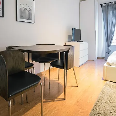 Апартаменты Cadorna Center Studio-by Flatscollection *