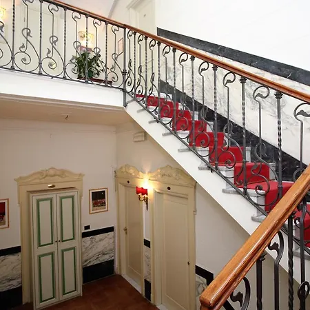 فندق شارلي 3*