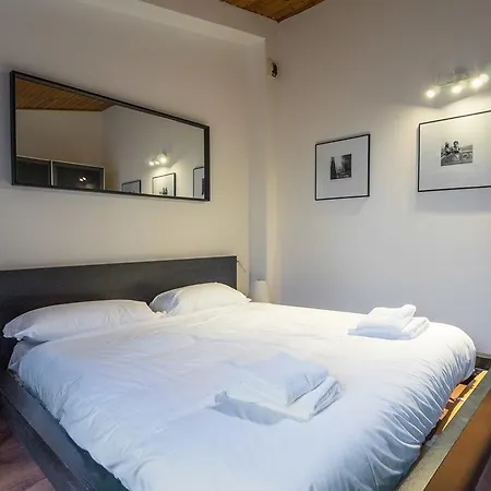 Apartment Cadorna Center Studio-by Flatscollection