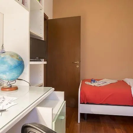 Joivy Warm Family Flat For 4 With Terrace In מילאנו