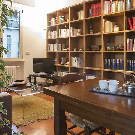 דירה Joivy Warm Family Flat For 4 With Terrace In מילאנו