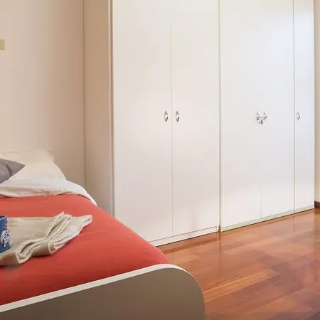 Daire Joivy Warm Family Flat For 4 With Terrace In *