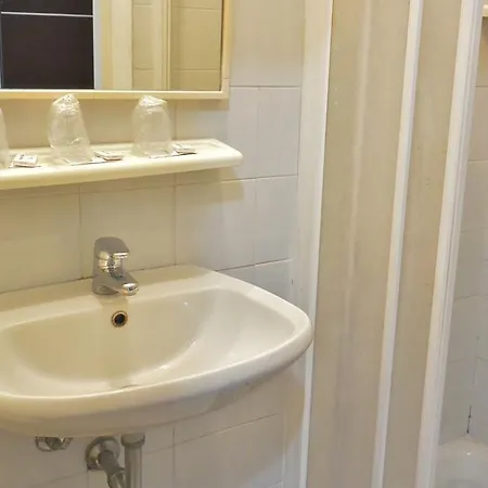 Hotel Arno Milan