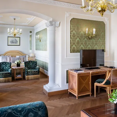 Hotel Baglioni Carlton - The Leading Of The World
