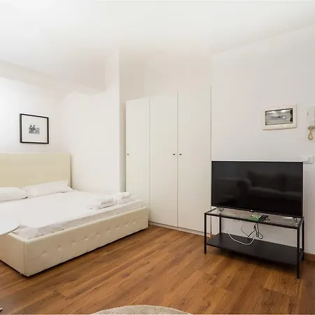 Cadorna Center Studio-by Flatscollection