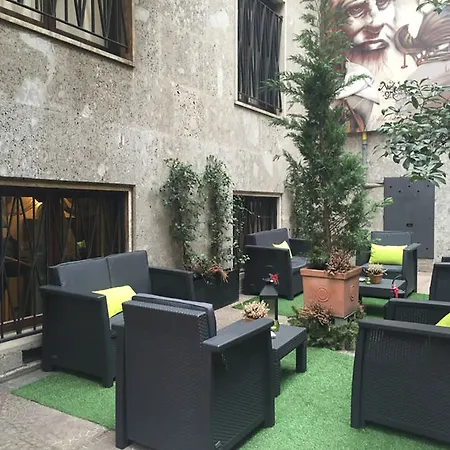 Otel Carrobbio