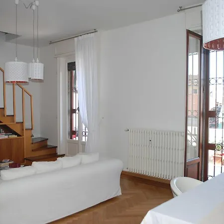 Arco Della Pace B&B Bed & Breakfast 2*