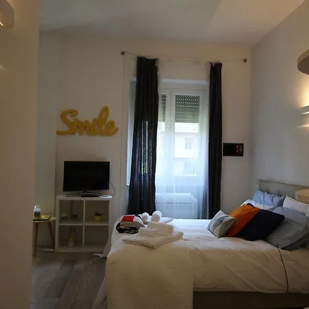 Curtatone 25 New Lägenhet Milano