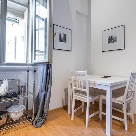 Cadorna Center Studio-by Flatscollection Apartment *