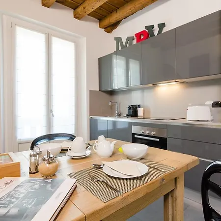 Porta Venezia Apartment Milan