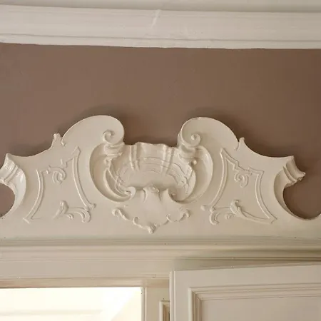 Bonaparte לינה וארוחת בוקר 2*