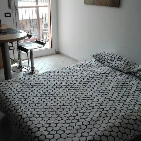 아파트 Navigli-Bocconi Roof Terrace Apartment 밀라노