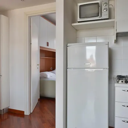Plinio Halldis Apartment Milan