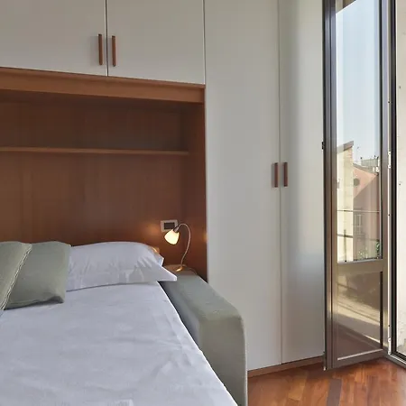 Apartment Plinio Halldis Milan