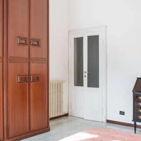 Elena House Apartament Mediolan