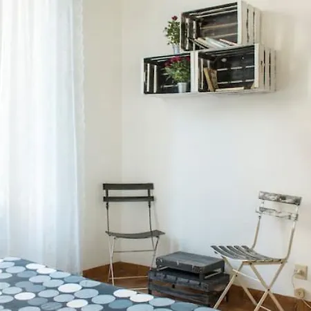 Elena House Mediolan