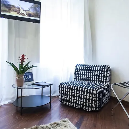 Hemeras Boutique Homes - Design In Center Apartment *