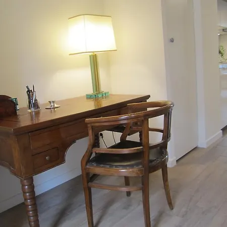 Charming And Elegant Historic Center Of Apartment